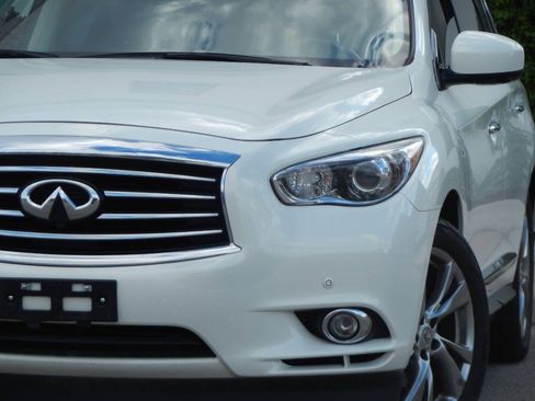Used 2014 INFINITI QX60 FWD w/ Deluxe Touring Package image 7