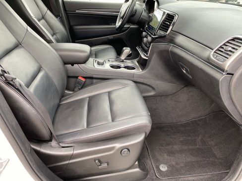 Certified 2022 Jeep Grand Cherokee Limited AWD/4WD image 22