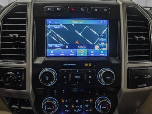 Used 2020 Ford F250 Lariat w/ Tremor Off-Road Package AWD/4WD image 26