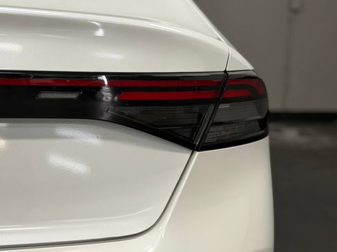 Used 2023 Honda Accord EX image 14