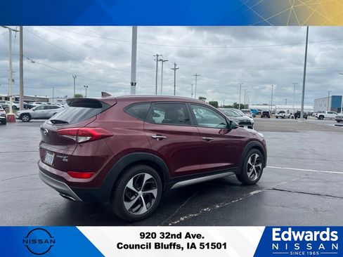 Used 2017 Hyundai Tucson Limited AWD/4WD image 16