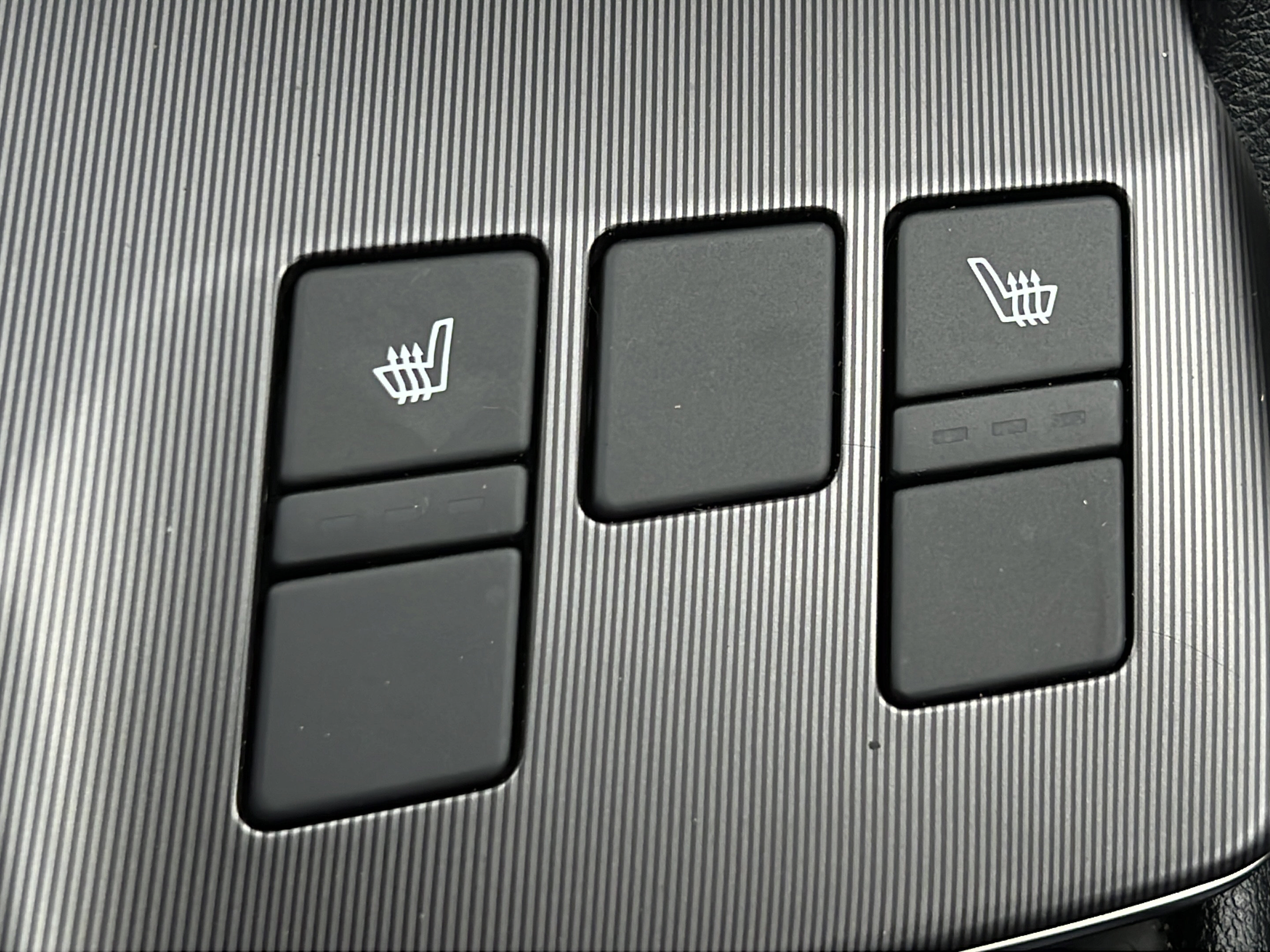 Certified 2026 Kia Sportage EX FWD image 17