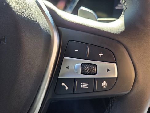 Used 2024 BMW 330i Sedan w/ Premium Package image 28