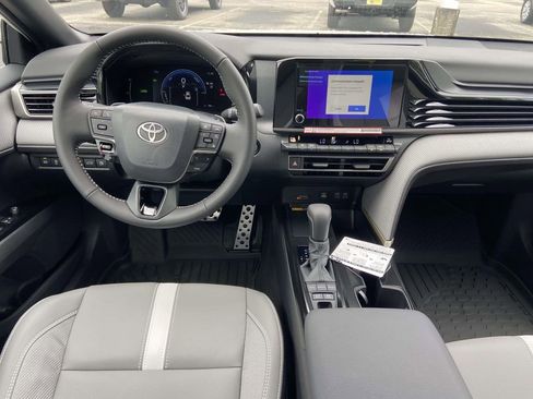 New 2026 Toyota Camry SE FWD image 10