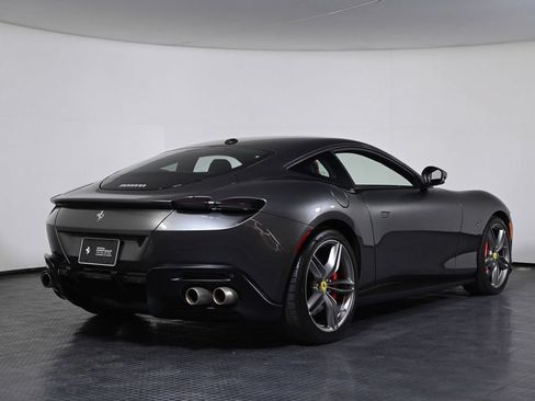 Certified 2022 Ferrari Roma RWD image 9