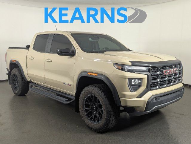 Used 2024 GMC Canyon AT4 AWD/4WD image 1
