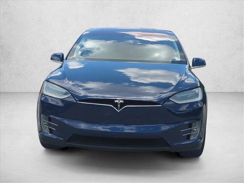 Used 2018 Tesla Model X 75D AWD/4WD image 2