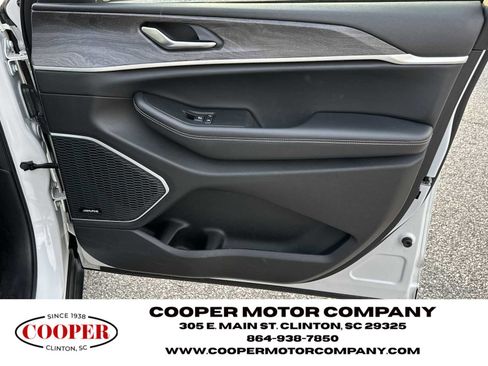 Used 2021 Jeep Grand Cherokee L Limited image 14