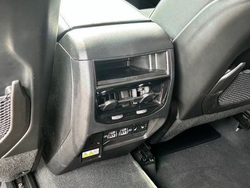 Used 2023 Jeep Grand Cherokee Limited w/ Luxury Tech Group II image 16