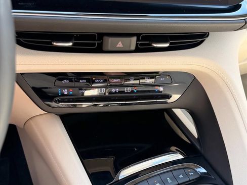 Used 2023 Buick Envision Avenir FWD image 26