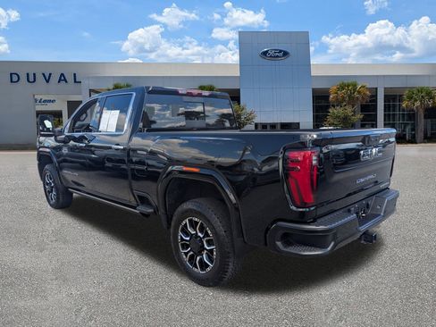 Used 2024 GMC Sierra 3500 Denali Ultimate image 5