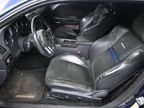 Used 2014 Dodge Challenger SRT8 RWD image 18
