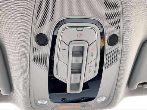 Used 2021 Audi Q5 Premium Plus image 33