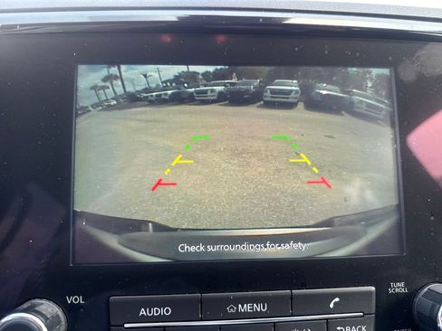 Used 2024 Nissan Frontier SV AWD/4WD image 20