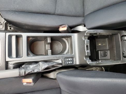 Used 2014 Subaru Impreza 2.0i Premium image 22