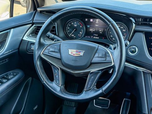 Certified 2023 Cadillac XT5 Sportv w/ Technology Package AWD/4WD image 15
