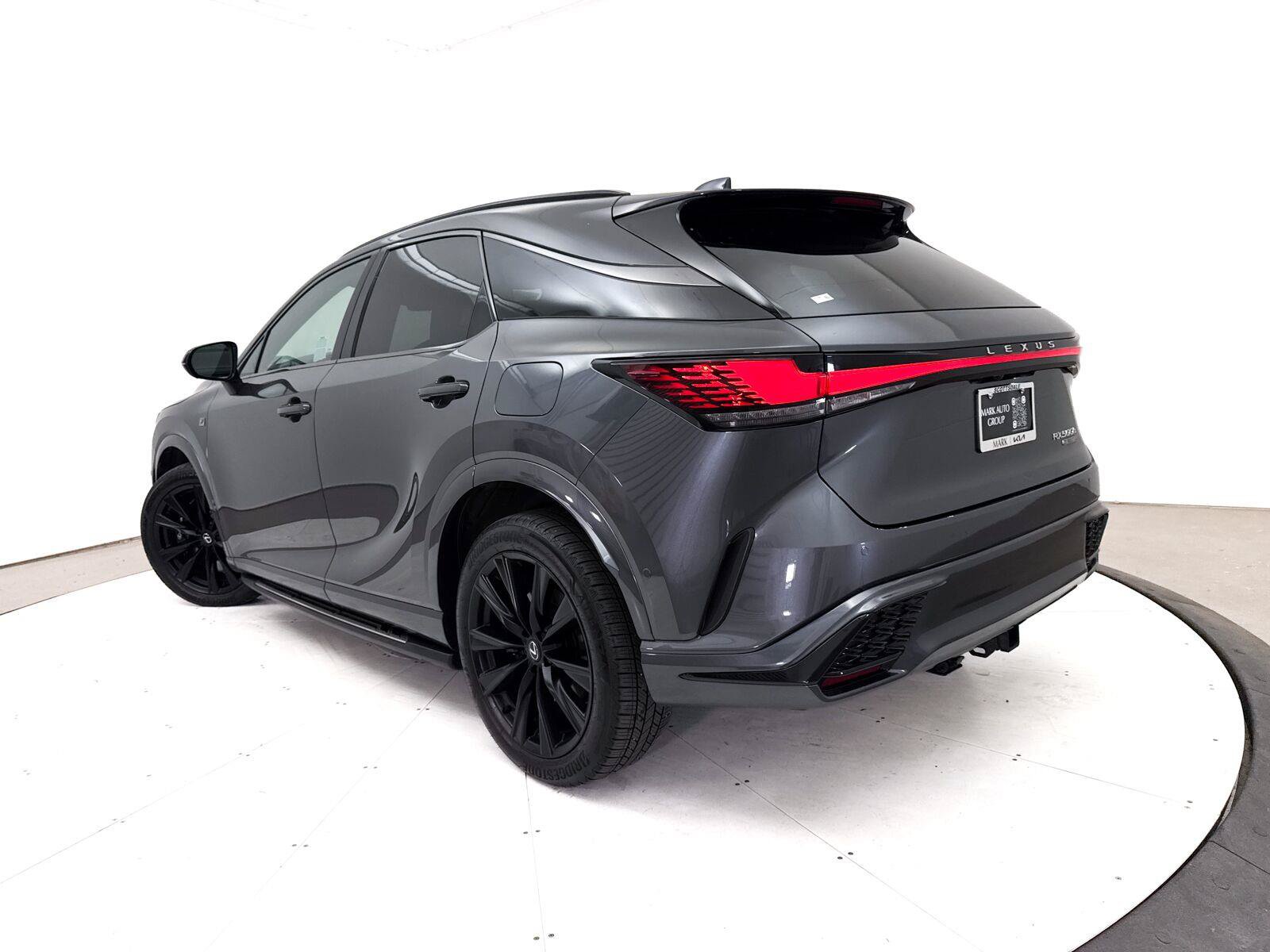 Used 2024 Lexus RX 500h F Sport w/ Convenience Package AWD/4WD image 2
