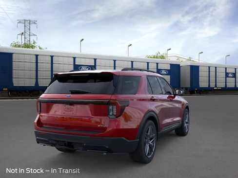 New 2026 Ford Explorer ST-Line w/ ST-Line Street Pack AWD/4WD image 9