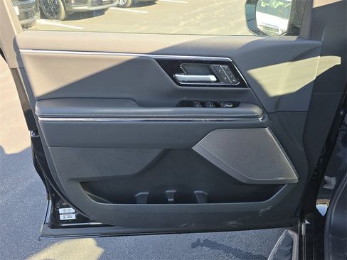 New 2025 GMC Sierra EV Denali image 11