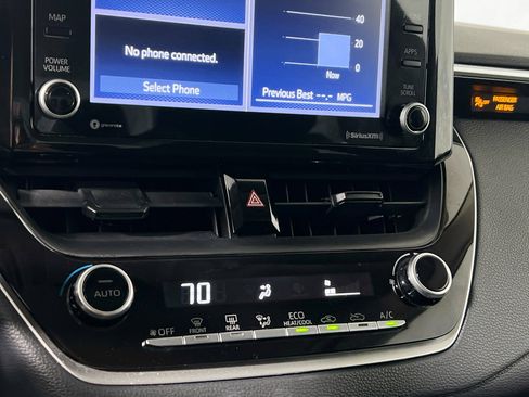 Used 2022 Toyota Corolla LE image 26