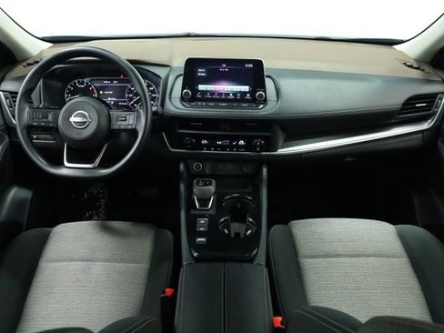 Used 2023 Nissan Rogue SV image 11