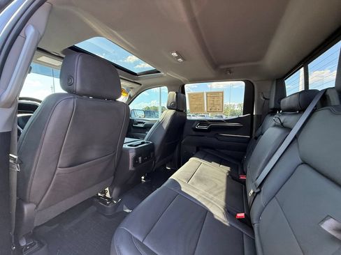 Used 2026 Chevrolet Silverado 1500 LT Trail Boss w/ LT Trail Boss Premium Package AWD/4WD image 23