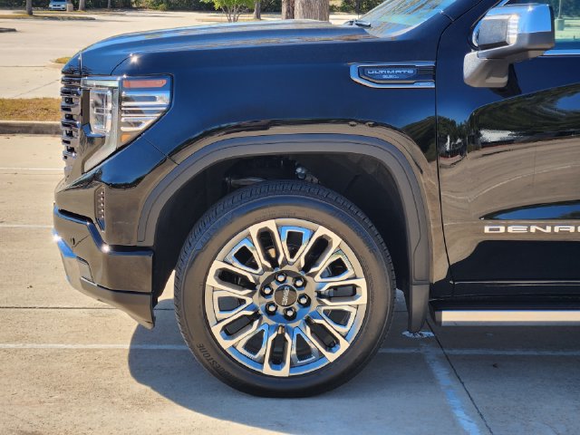 Used 2025 GMC Sierra 1500 Denali Ultimate AWD/4WD image 8