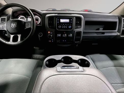 Used 2018 RAM 1500 Express AWD/4WD image 8
