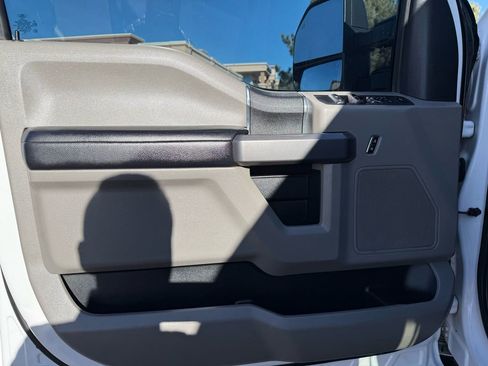 Used 2019 Ford F350 XLT w/ XLT Value Package image 15