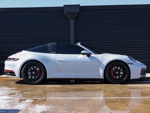 Certified 2024 Porsche 911 Targa 4S image 8
