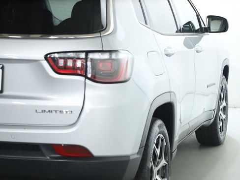 Used 2025 Jeep Compass Limited AWD/4WD image 45