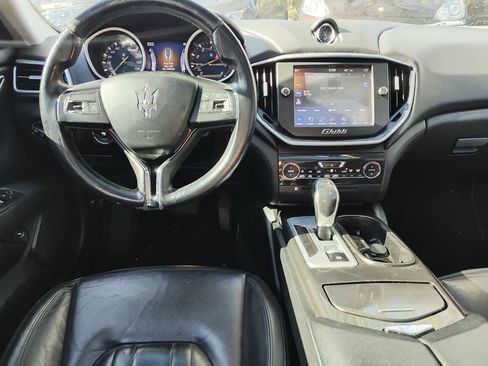 Used 2015 Maserati Ghibli image 42