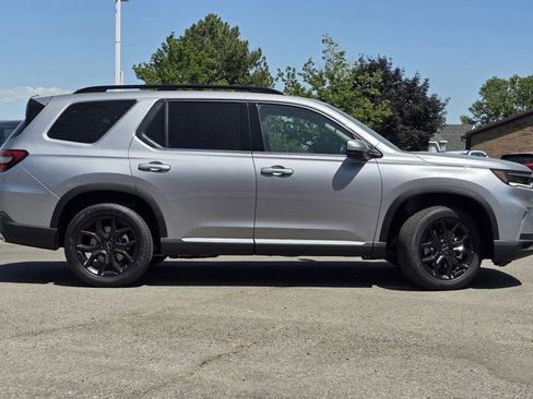 Used 2025 Honda Pilot Touring image 23