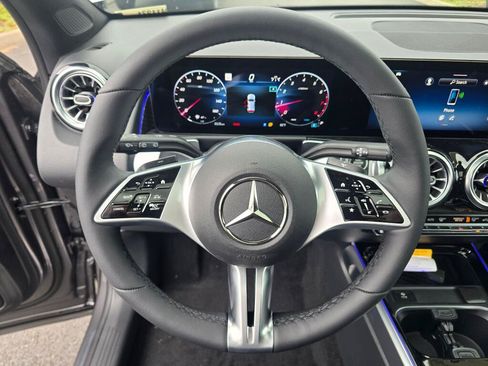 New 2026 Mercedes-Benz GLB 250 4MATIC image 14