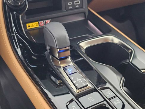 Used 2026 Lexus NX 450h+ AWD w/ Accessory Package (Z2) image 31