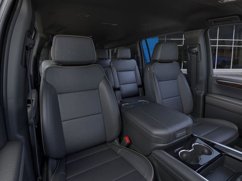 New 2025 Chevrolet Suburban Premier image 16