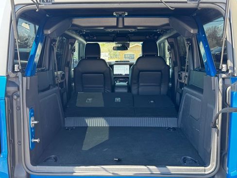 Used 2023 Ford Bronco Wildtrak AWD/4WD image 39