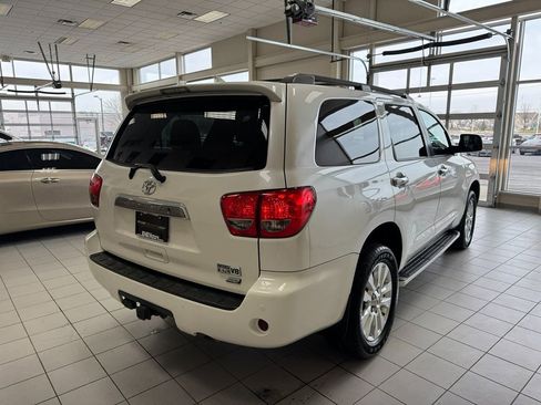 Used 2016 Toyota Sequoia Platinum image 70
