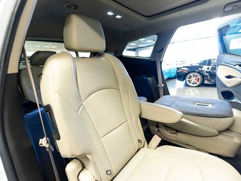 Used 2019 Buick Enclave Premium w/ Experience Buick Package image 17