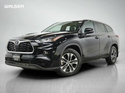 Used 2020 Toyota Highlander XLE w/ Protection Package #3