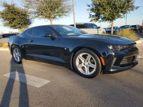Used 2017 Chevrolet Camaro LT image 1