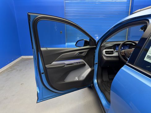 New 2027 Chevrolet Bolt RS w/ Technology Package FWD image 10