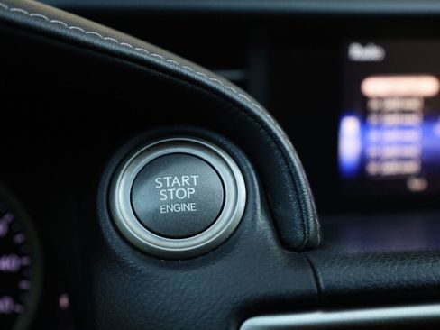 Used 2015 Lexus IS 250 w/ Premium Package RWD image 36