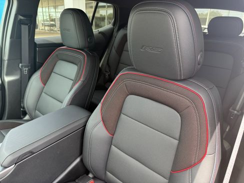 New 2025 Chevrolet Equinox EV RS image 16