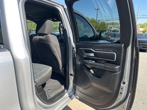 Used 2022 RAM 1500 Big Horn AWD/4WD image 16