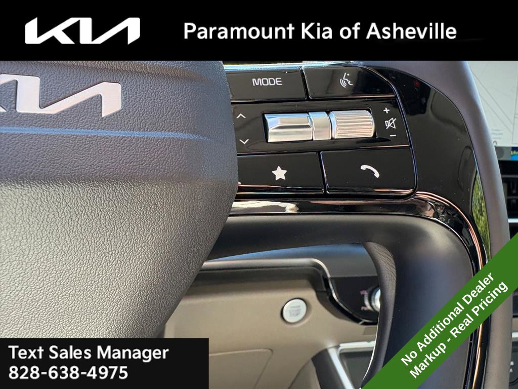 New 2027 Kia Carnival LX FWD image 14