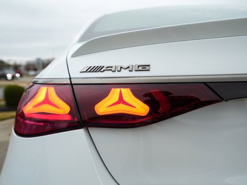 New 2026 Mercedes-Benz E 53 AMG e 4MATIC Sedan image 14