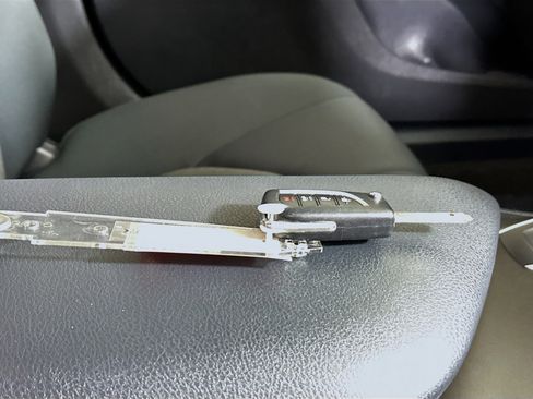 Used 2023 Toyota Camry LE image 32