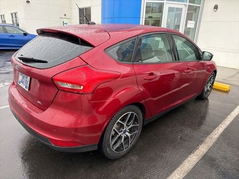 Used 2017 Ford Focus SEL image 4