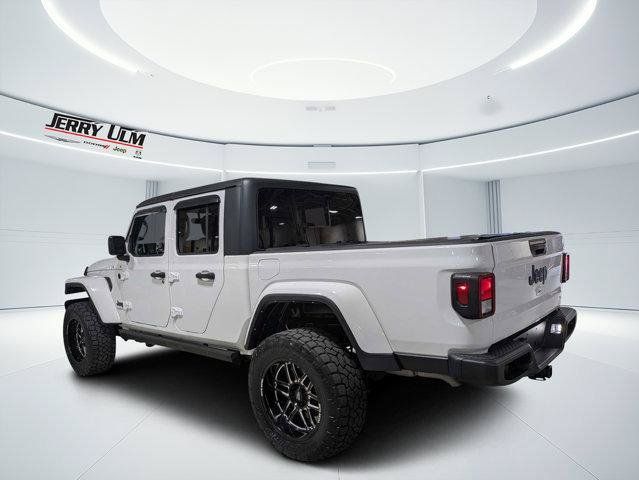 Certified 2022 Jeep Gladiator Sport AWD/4WD image 5